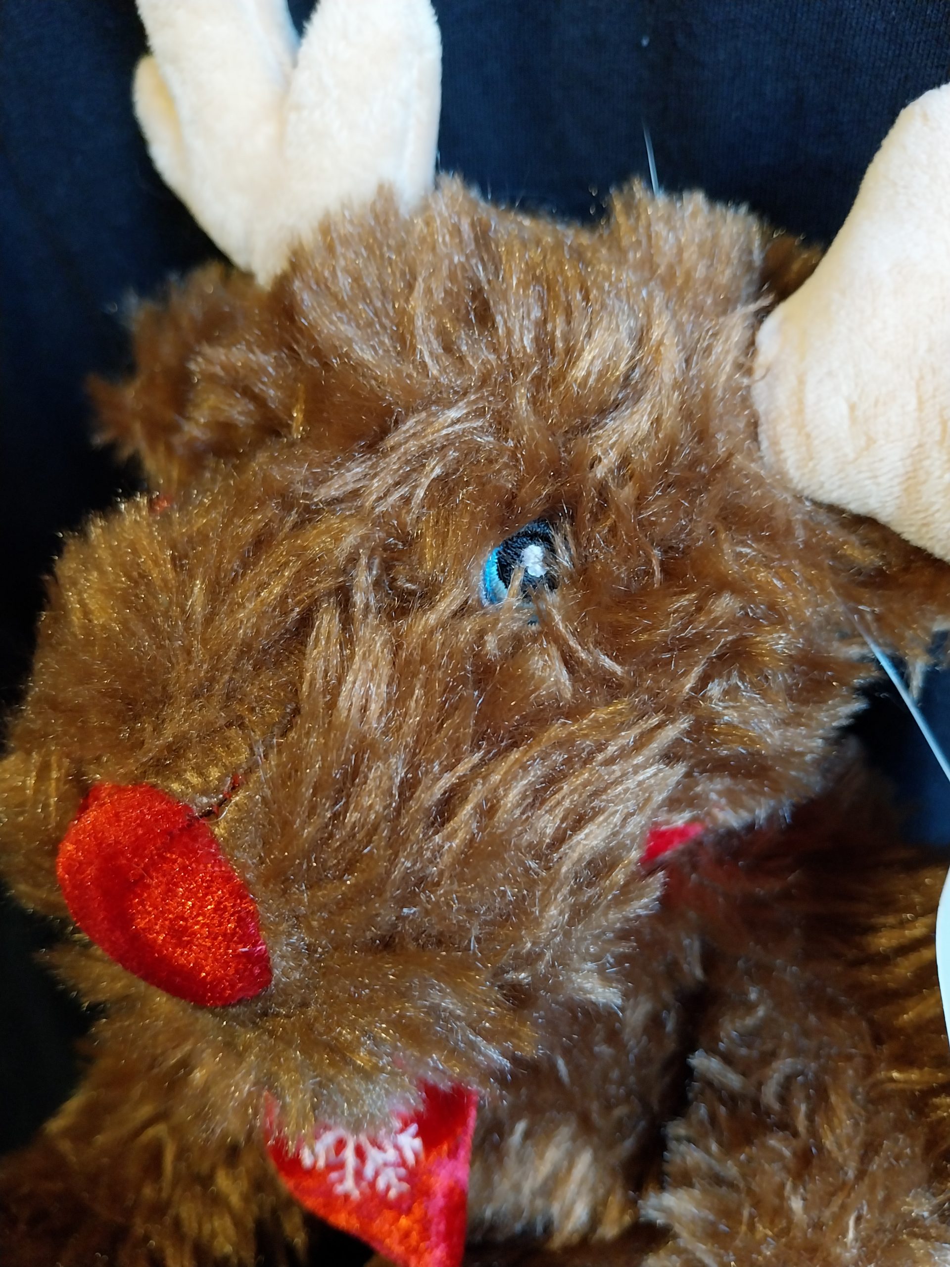 Cuddly Christmas Reindeer - Image 2