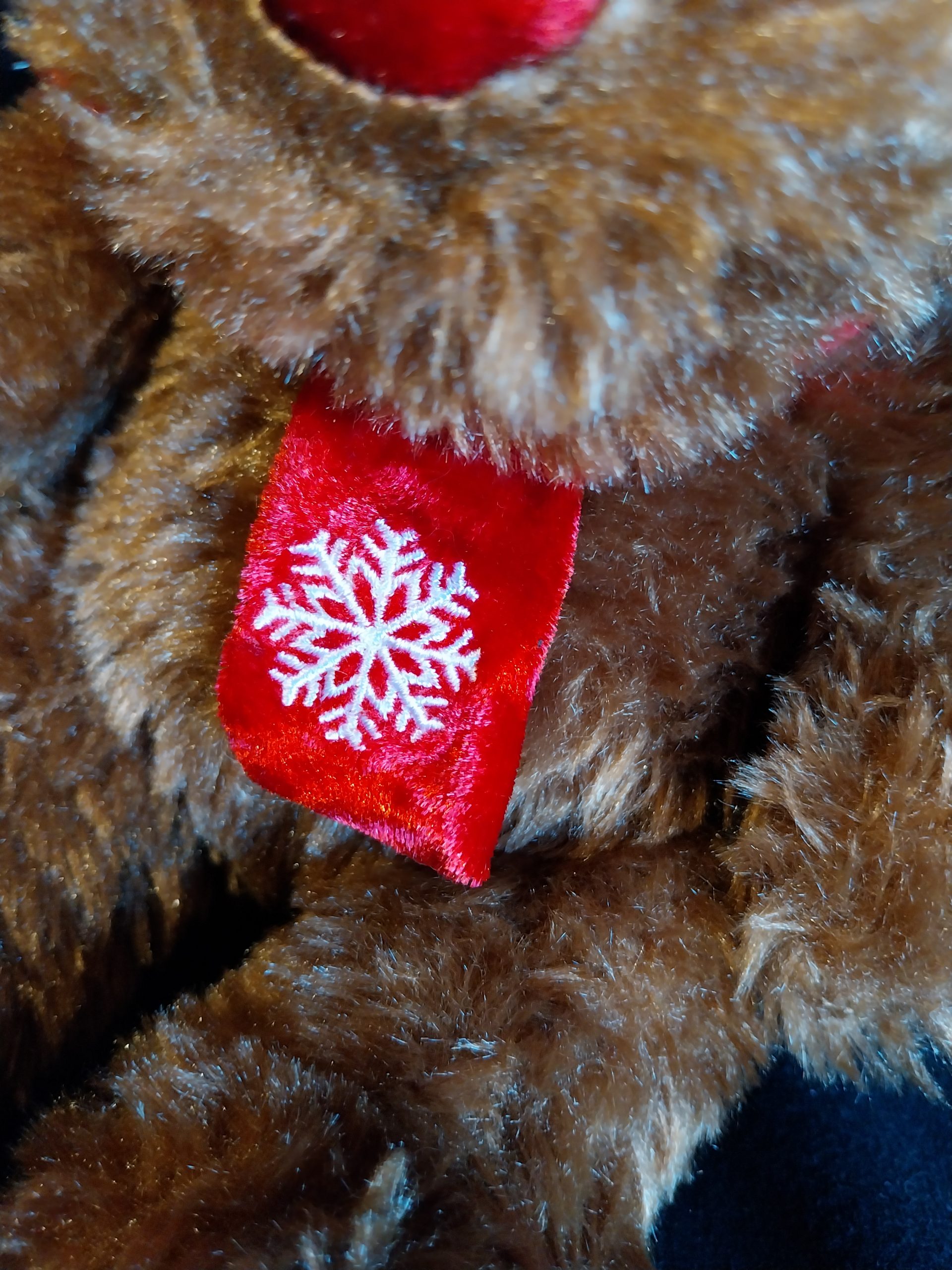 Cuddly Christmas Reindeer - Image 3